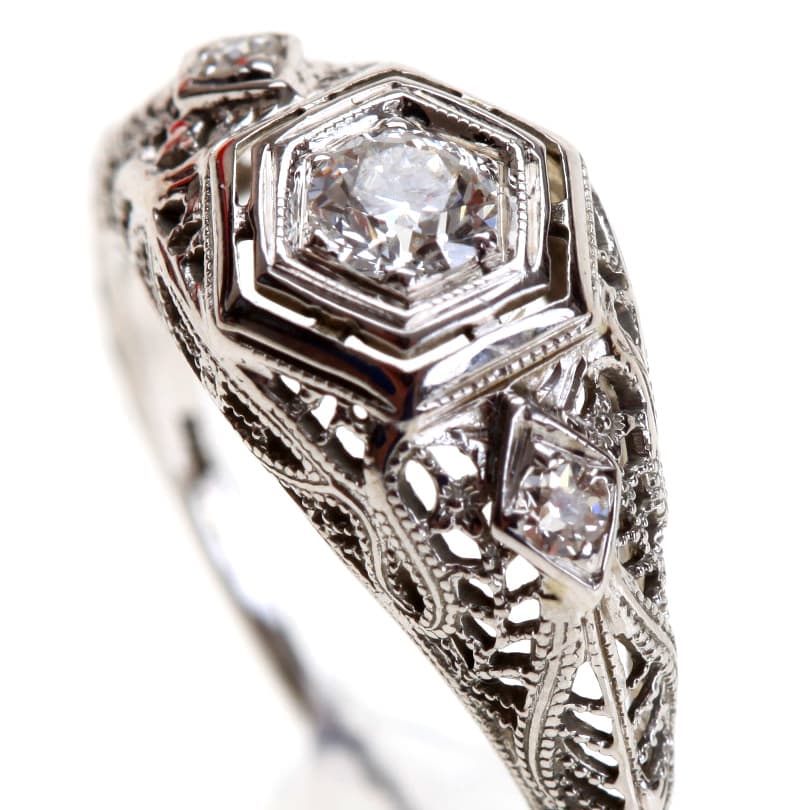 18k Diamond White Gold Ring